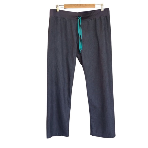 Figs Gray Scrub Pants - Picture 1 of 4